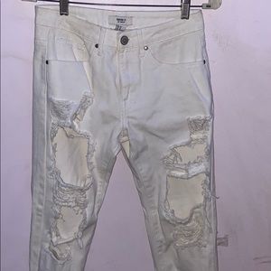 White distressed boyfriend jeans